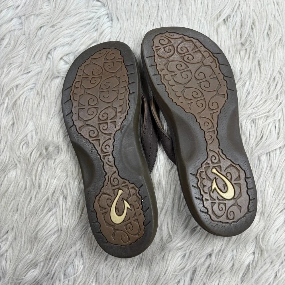 OluKai Women's 9.5 Brown Ohana Water-Resistant Flip Flops‎ Sandals Hawaii Beach